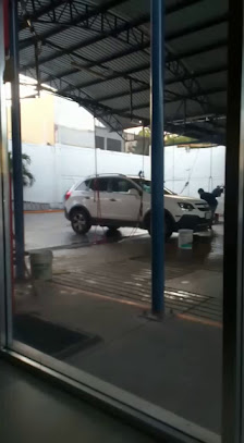 River Car Wash Lazaro Cardenas